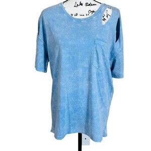 7 for all mankind  light blue tee women  distressed front pocket tee size M boho